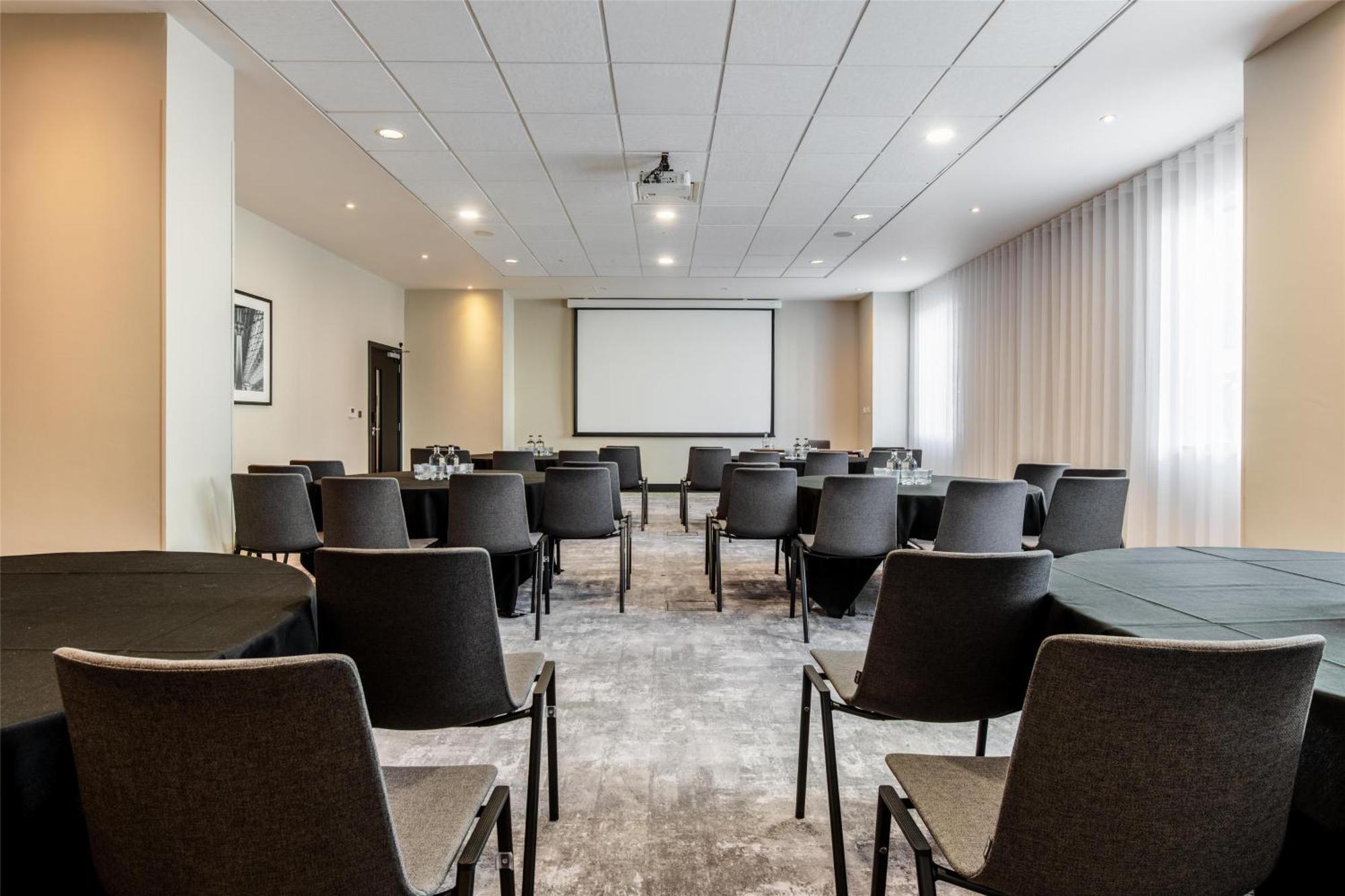 Radisson Hotel Manchester City Centre, A Verified Net Zero Hotel Esterno foto