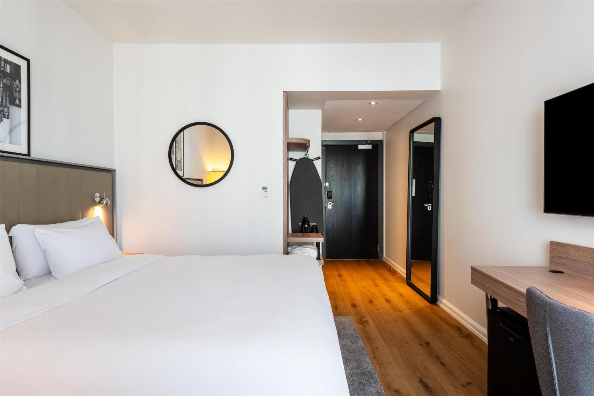 Radisson Hotel Manchester City Centre, A Verified Net Zero Hotel Esterno foto