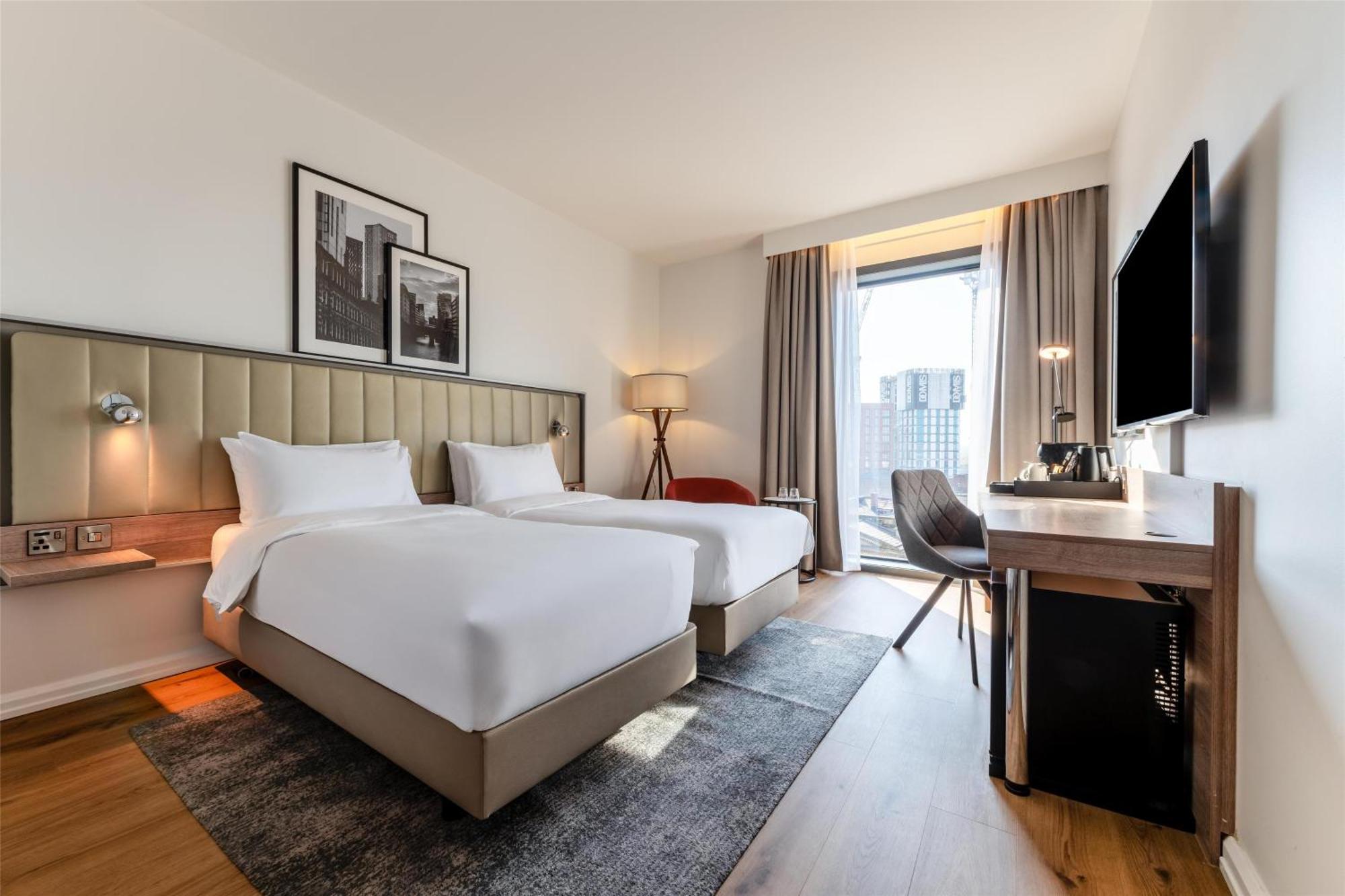 Radisson Hotel Manchester City Centre, A Verified Net Zero Hotel Esterno foto