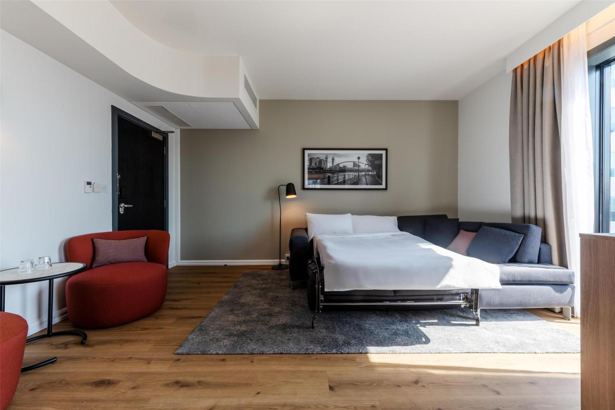 Radisson Hotel Manchester City Centre, A Verified Net Zero Hotel Esterno foto