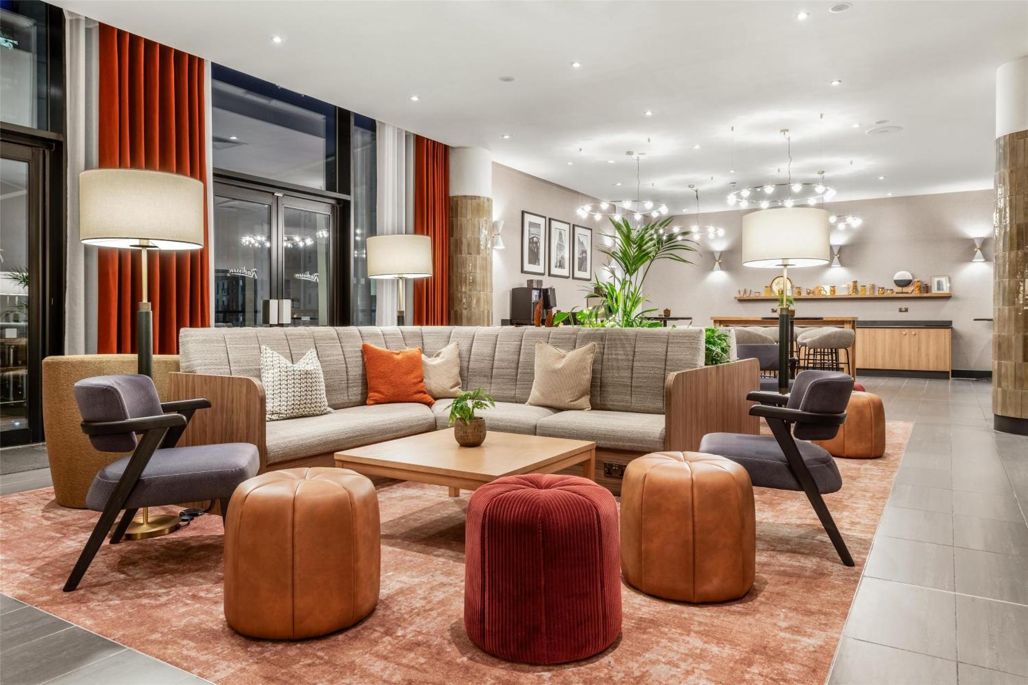 Radisson Hotel Manchester City Centre, A Verified Net Zero Hotel Esterno foto